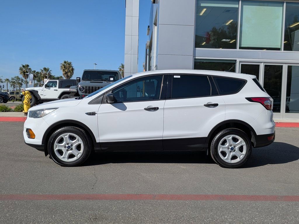 Used 2018 Ford Escape S image 2