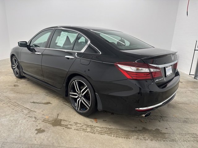 Used 2016 Honda Accord Sport image 7