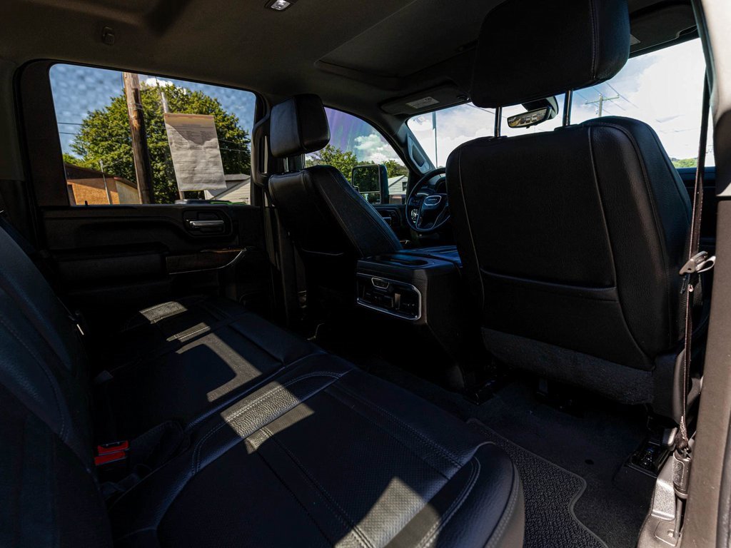 Used 2021 GMC Sierra 3500 Denali w/ Denali Ultimate Package image 30