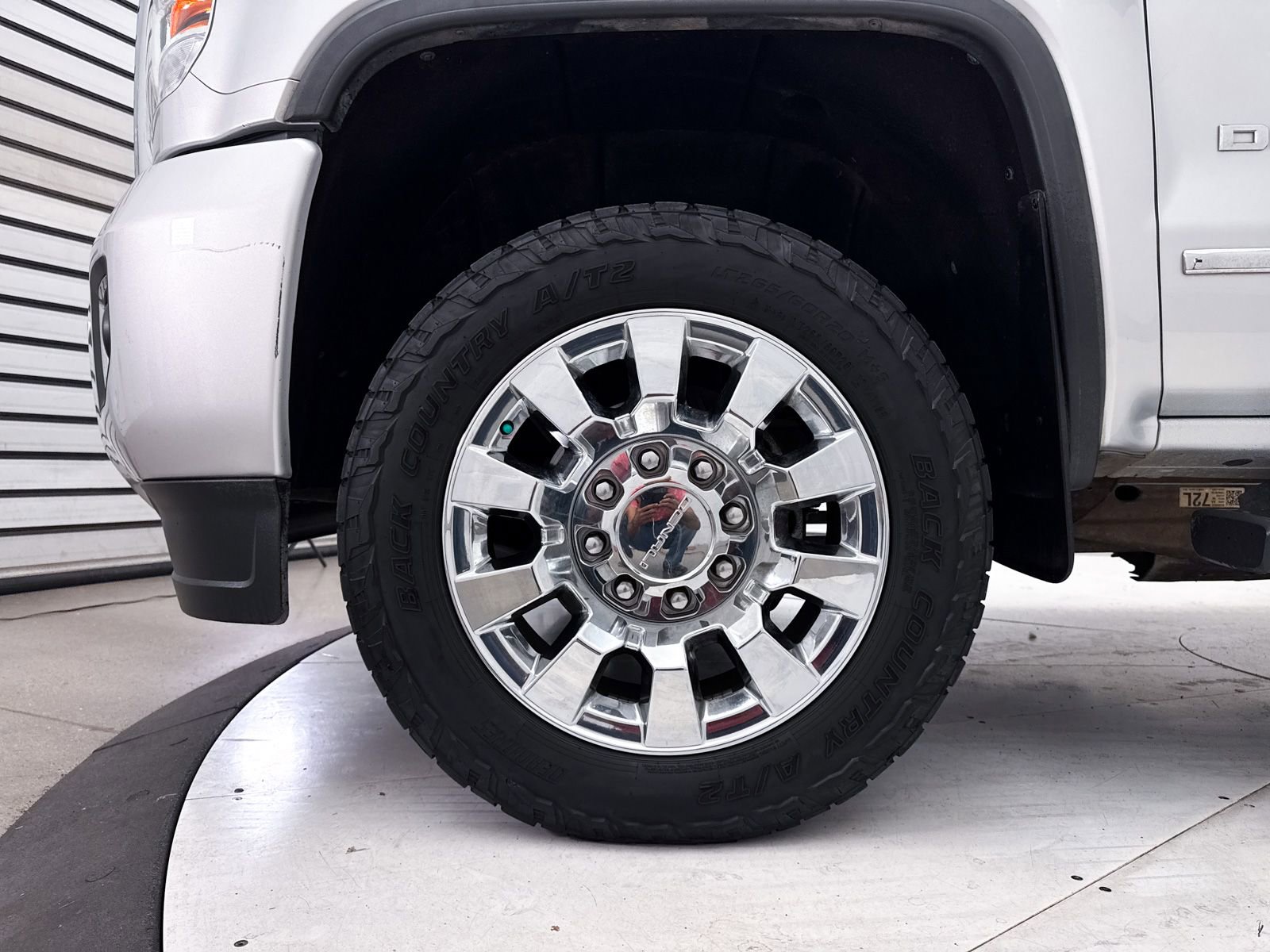 Used 2018 GMC Sierra 2500 Denali w/ Duramax Plus Package AWD/4WD image 16