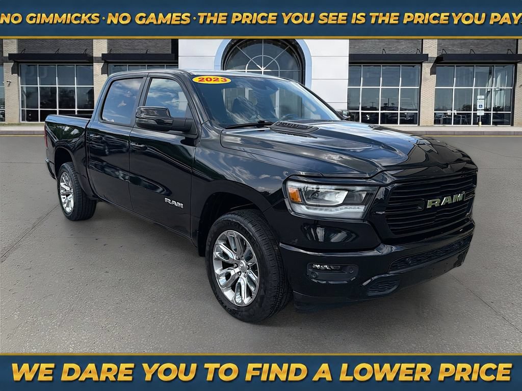 Used 2023 RAM 1500 Laramie AWD/4WD image 1