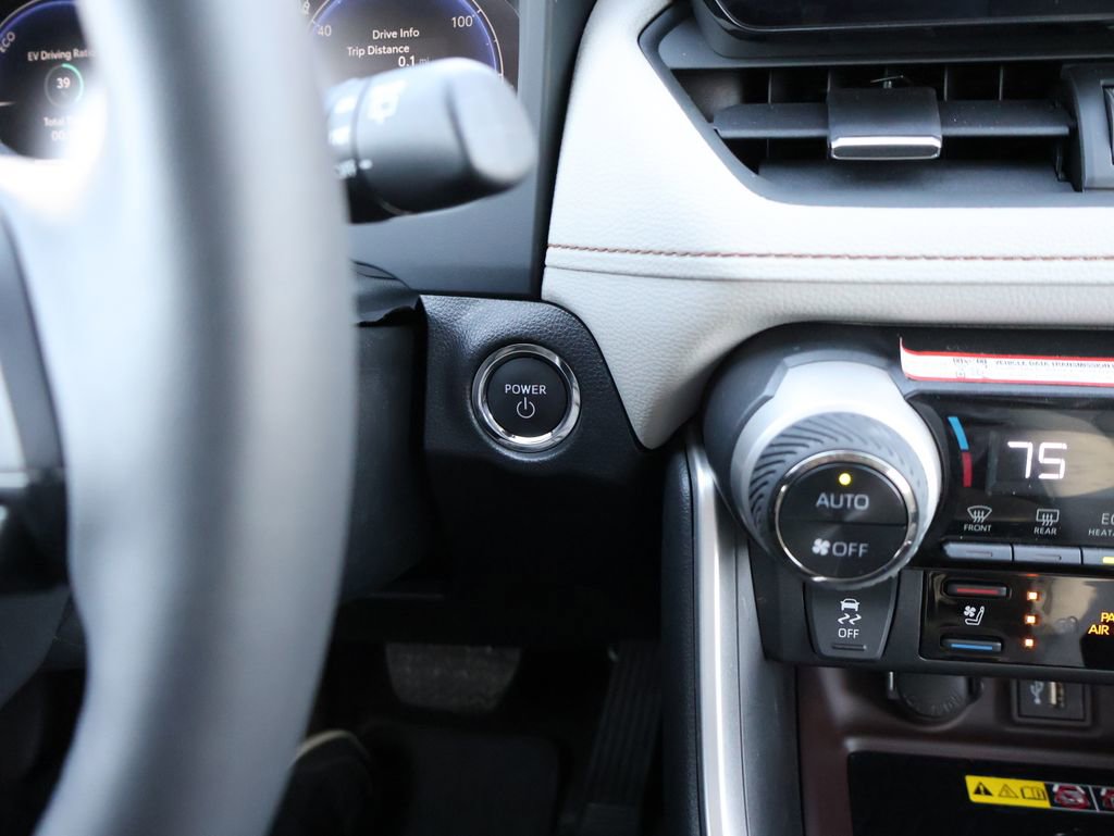 Used 2025 Toyota RAV4 Limited w/ Advanced Technology Package image 26