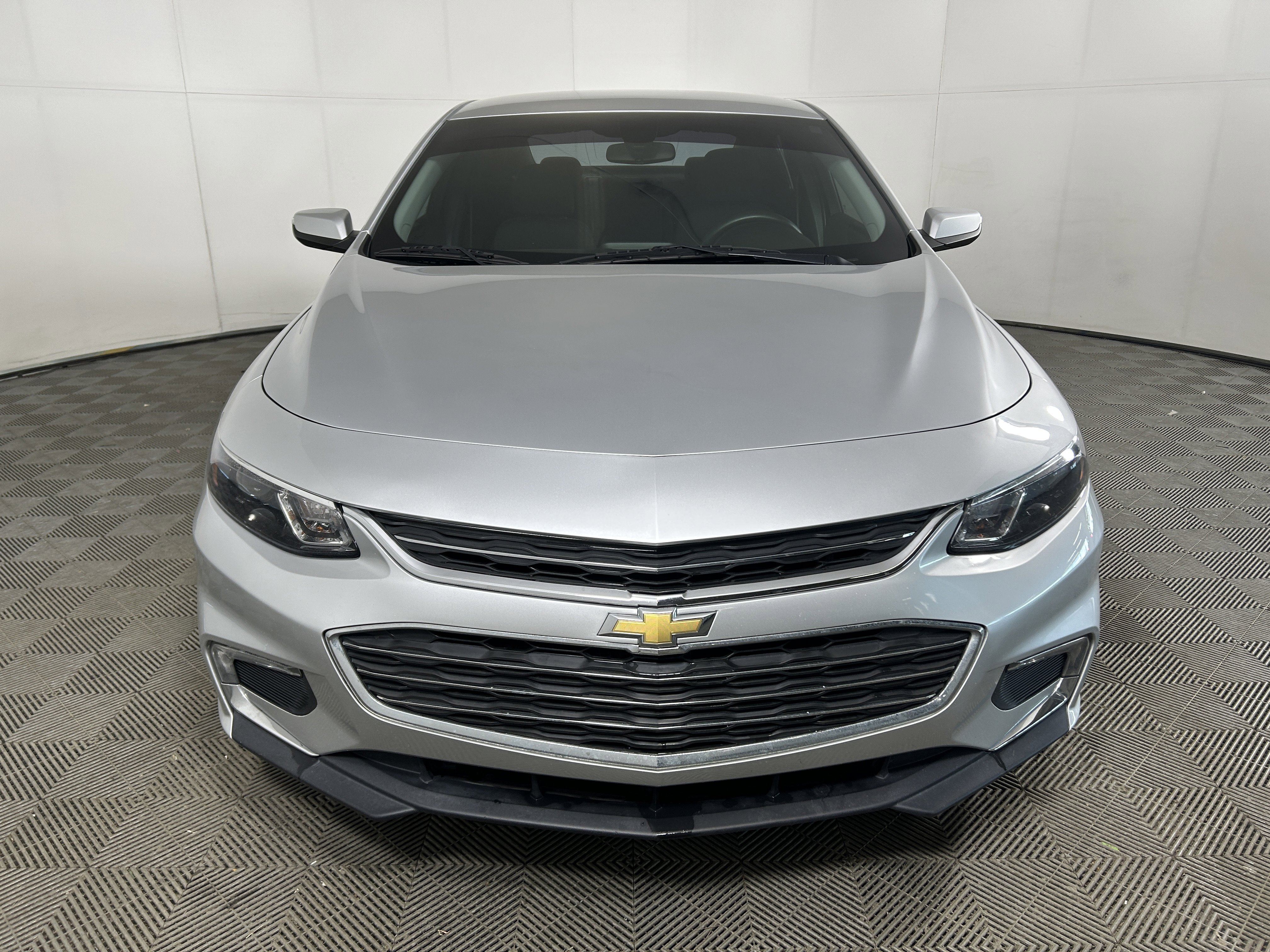 Used 2018 Chevrolet Malibu LT image 6