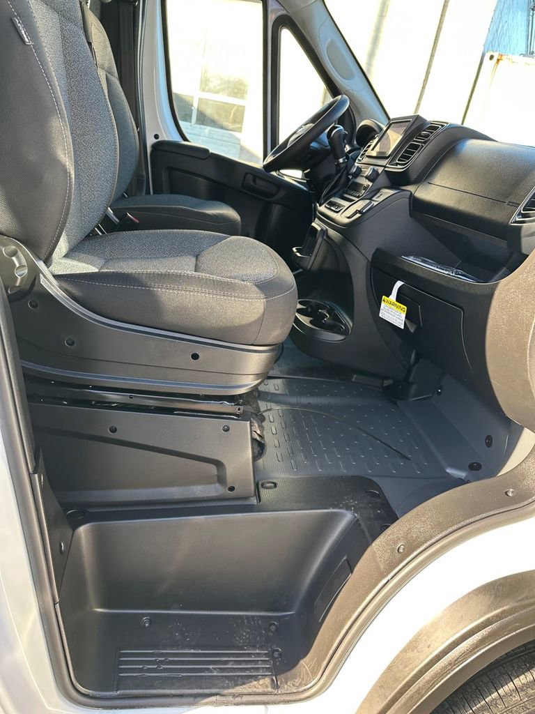 Used 2023 RAM ProMaster 2500 image 31