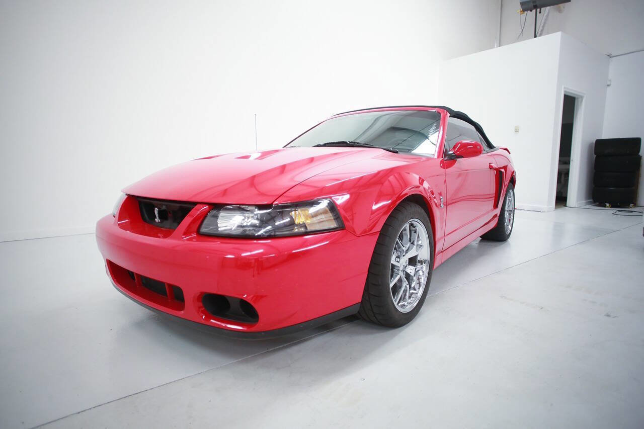 Used 2004 Ford Mustang Cobra RWD image 1