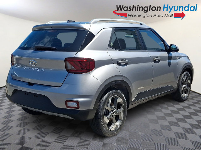 New 2026 Hyundai Venue SEL FWD image 6