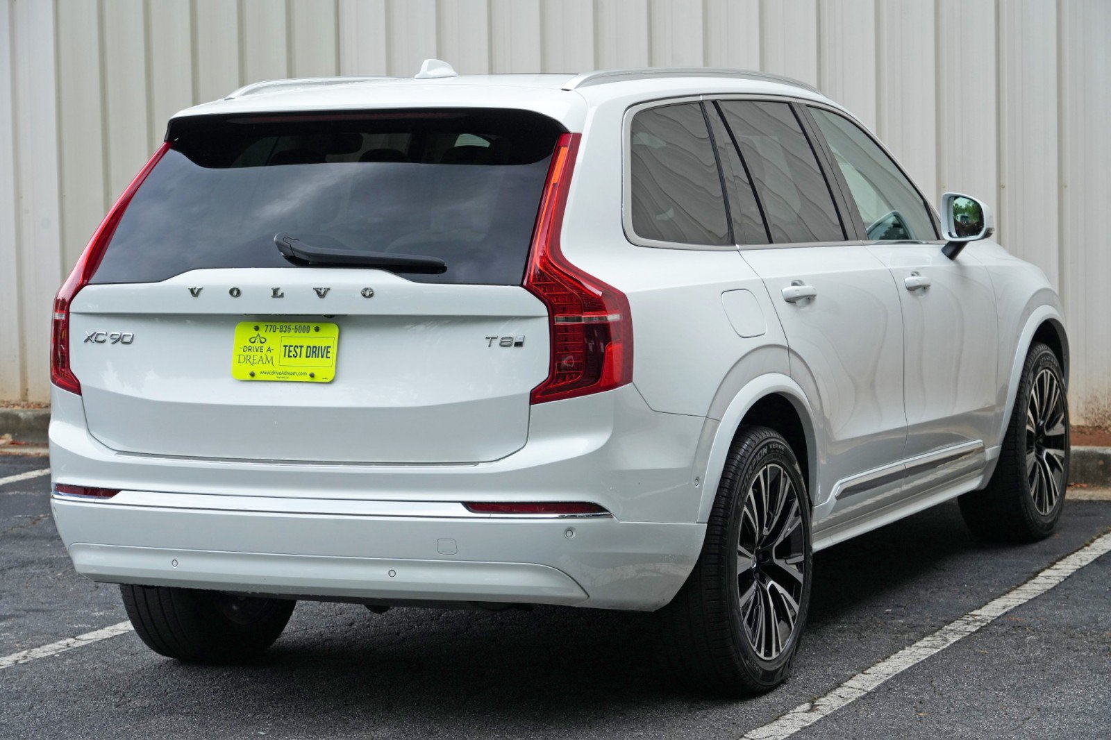 Used 2025 Volvo XC90 T8 Plus AWD/4WD image 55
