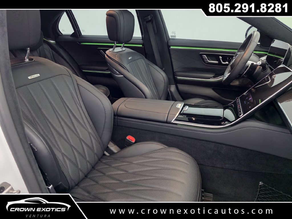 Used 2024 Mercedes-Benz S 63 AMG S w/ Carbon Fiber Exterior Package image 18