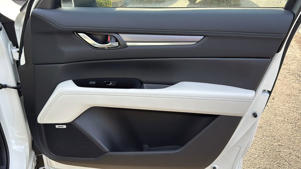 New 2025 MAZDA CX-5 AWD 2.5 S w/ Premium Plus Pkg image 33