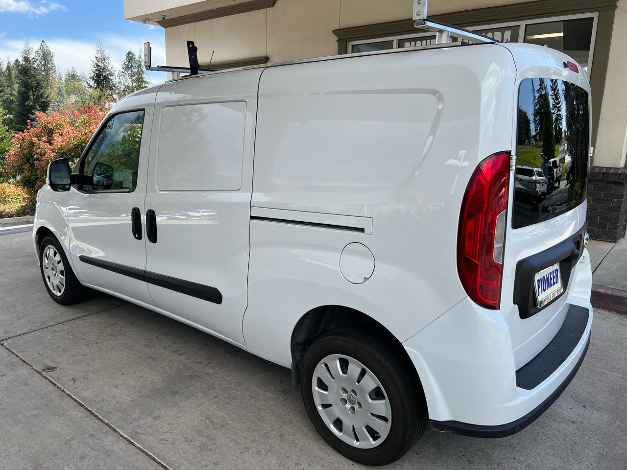 Used 2021 RAM ProMaster City Tradesman SLT FWD image 6