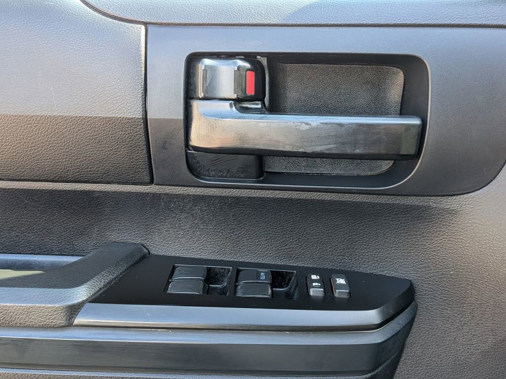 Used 2019 Toyota Tundra SR image 18