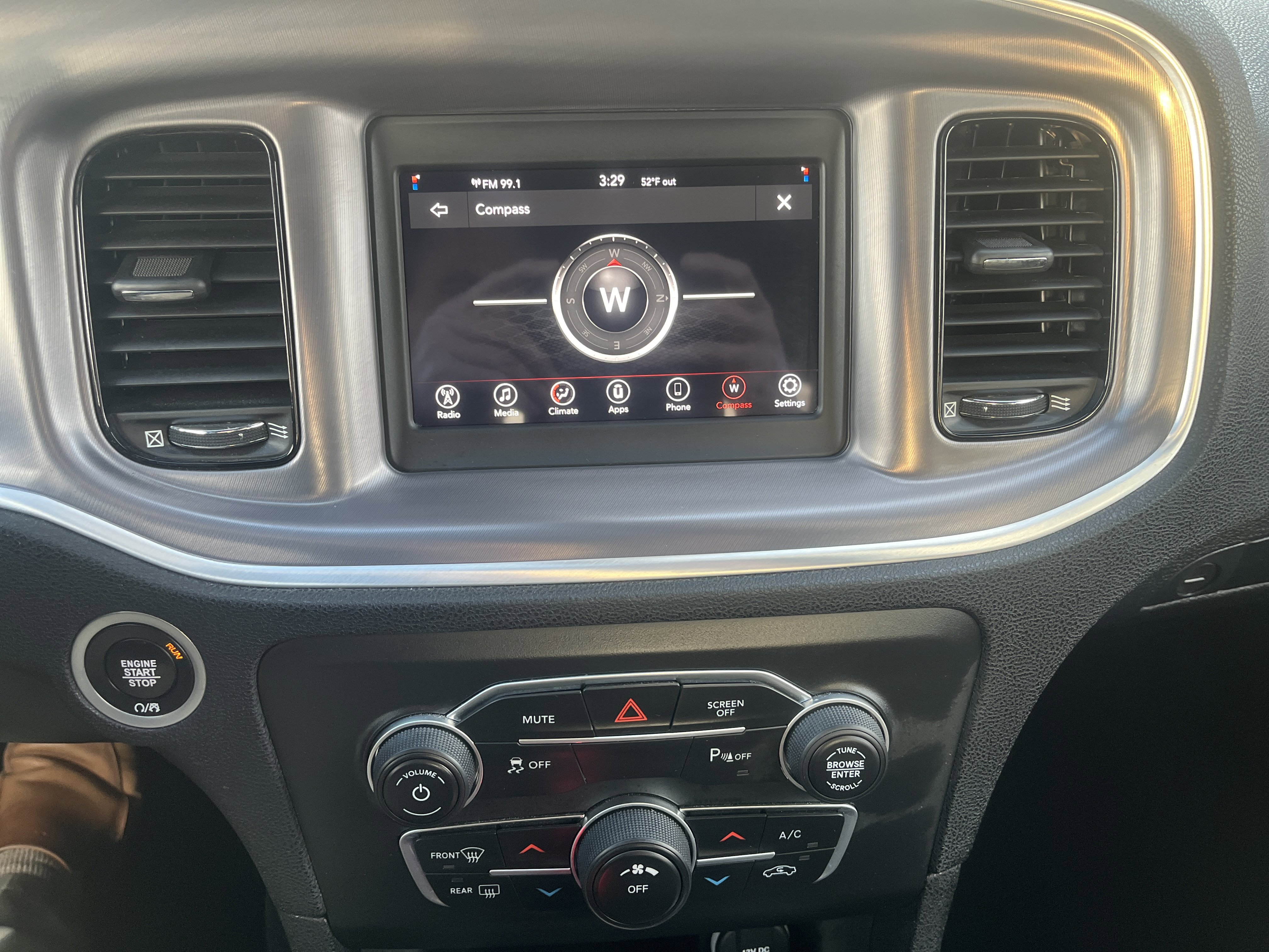 Used 2021 Dodge Charger SXT w/ Blacktop Package image 25