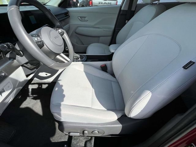 Used 2025 Hyundai Kona SEL AWD/4WD image 10