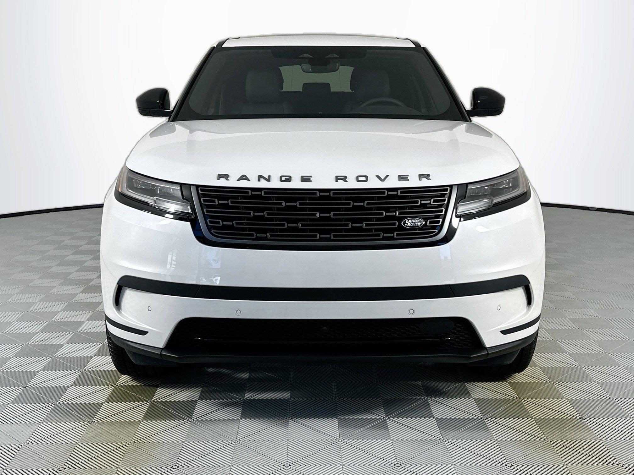 Used 2026 Land Rover Range Rover Velar S image 2