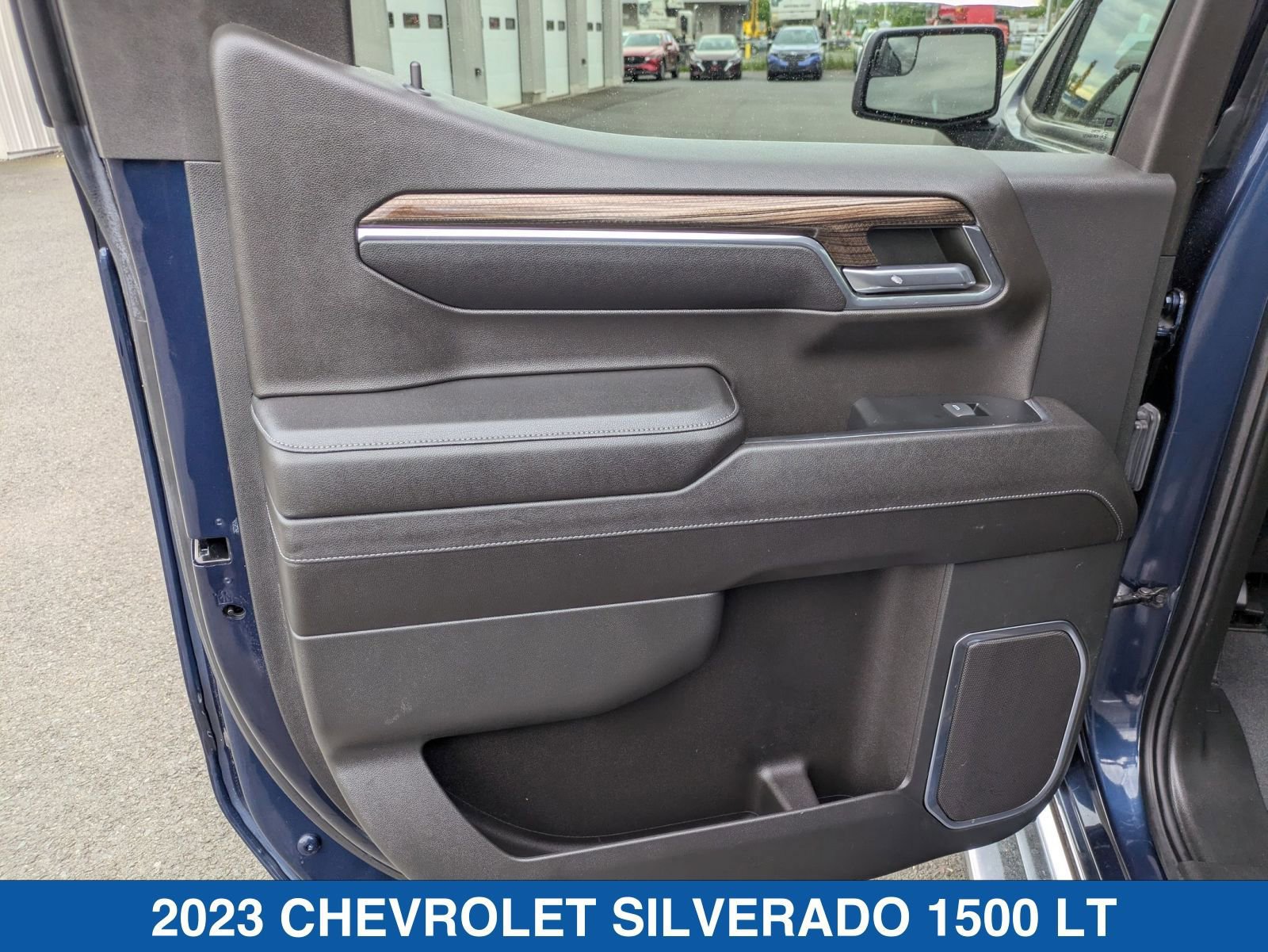 Used 2023 Chevrolet Silverado 1500 LT AWD/4WD image 29