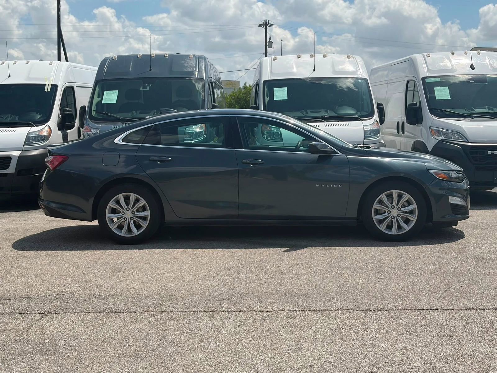 Used 2021 Chevrolet Malibu LT FWD image 3