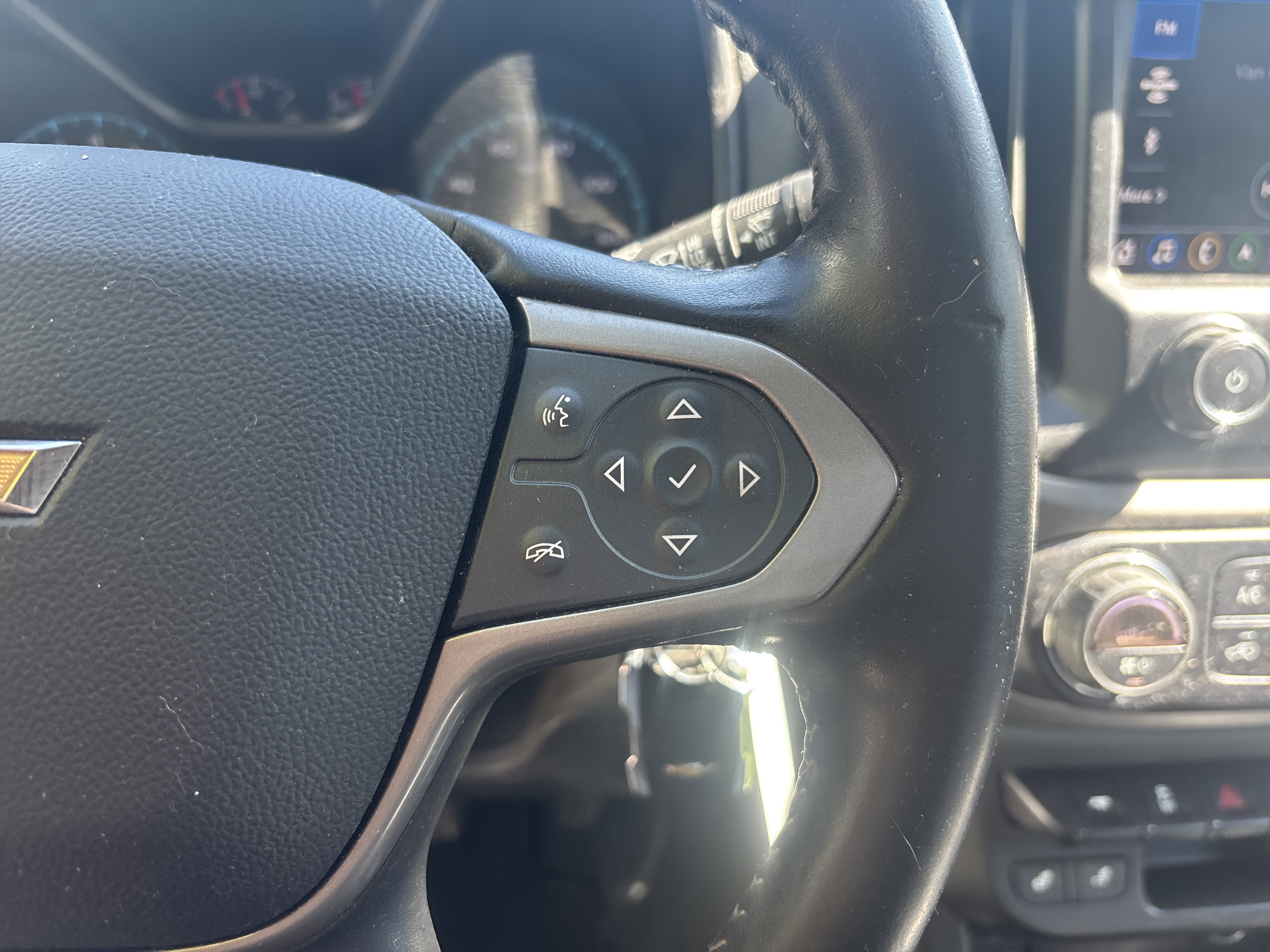 Used 2020 Chevrolet Colorado Z71 AWD/4WD image 20