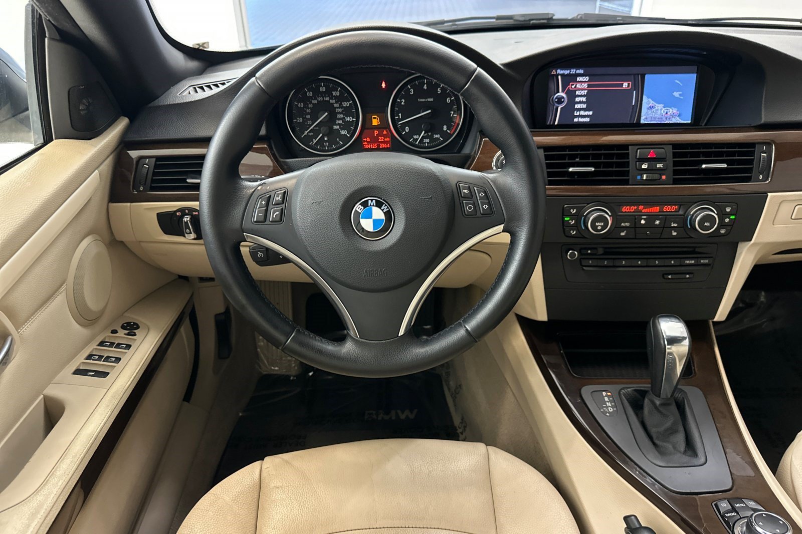 Used 2010 BMW 328i Convertible RWD image 30