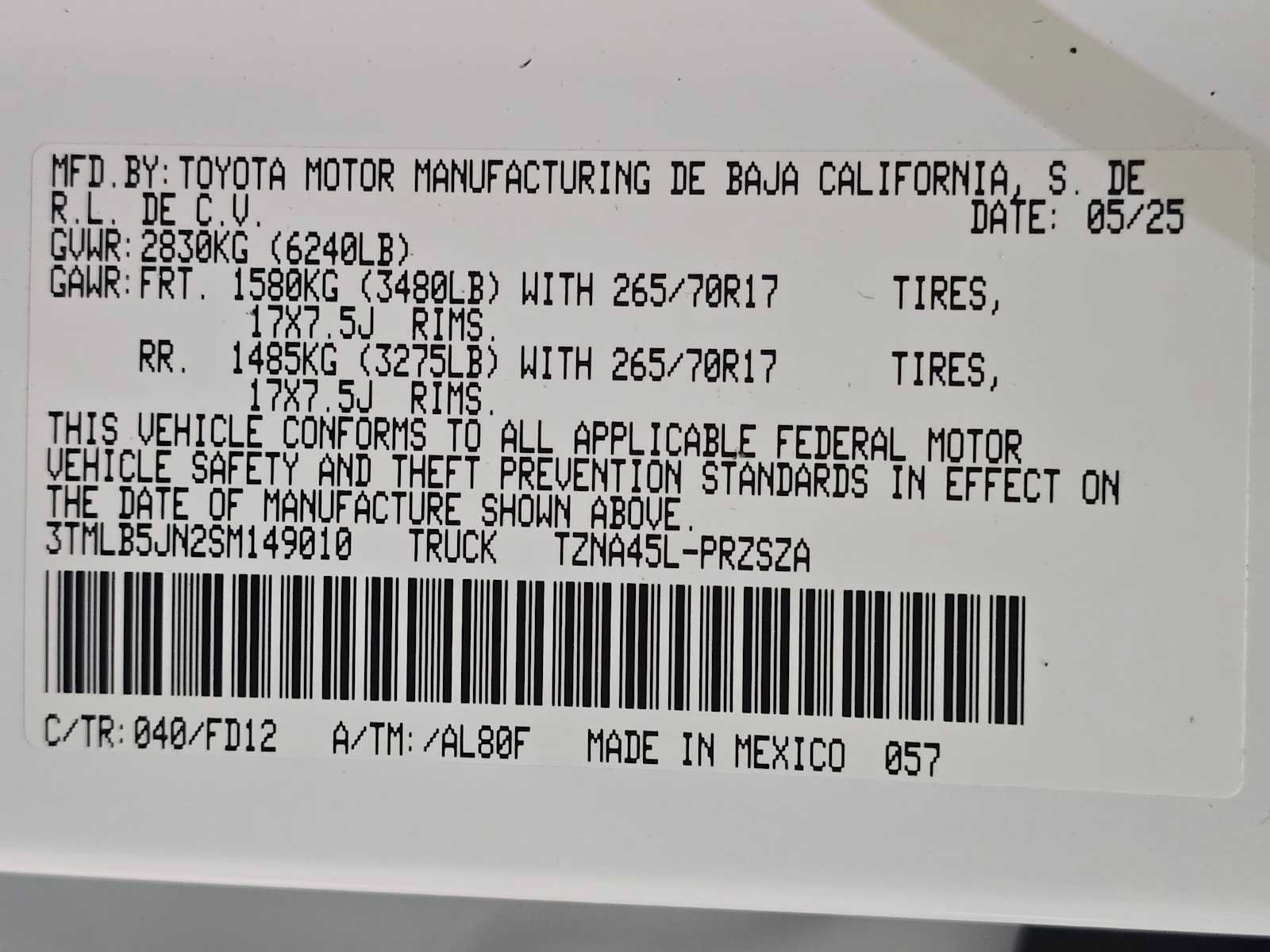 Certified 2025 Toyota Tacoma TRD Off-Road AWD/4WD image 30