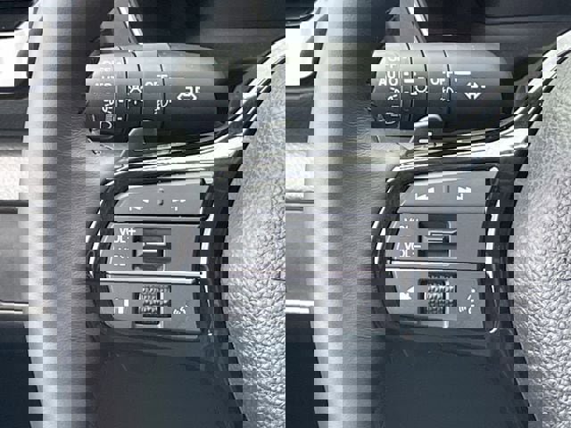 Used 2025 Honda Pilot Touring image 14