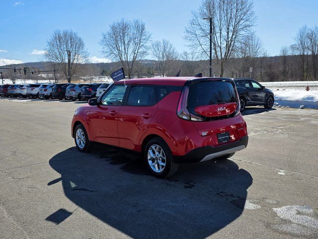 Certified 2025 Kia Soul LX w/ LX Technology Package image 6