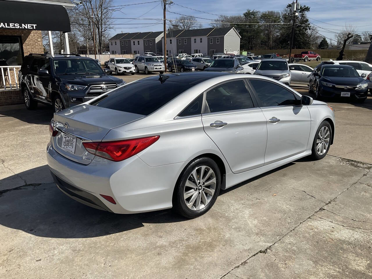 Used 2014 Hyundai Sonata Limited w/ Technology Package 05 FWD image 3