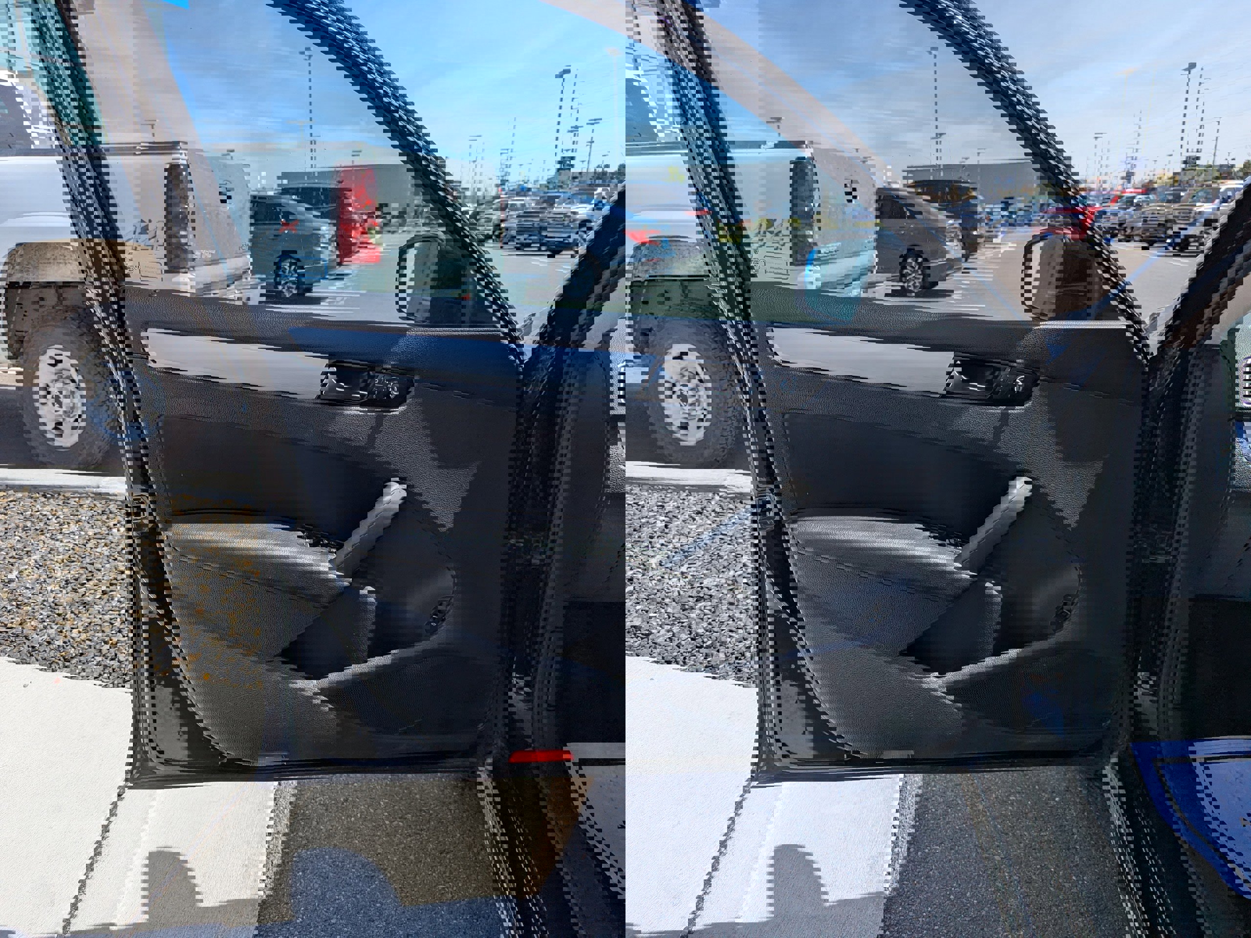 Used 2013 Volkswagen Passat TDI SE image 10