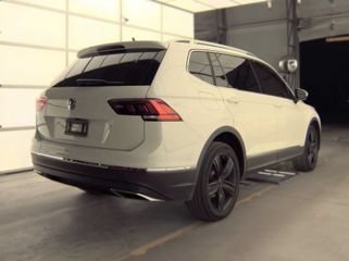 Used 2020 Volkswagen Tiguan SEL FWD image 3
