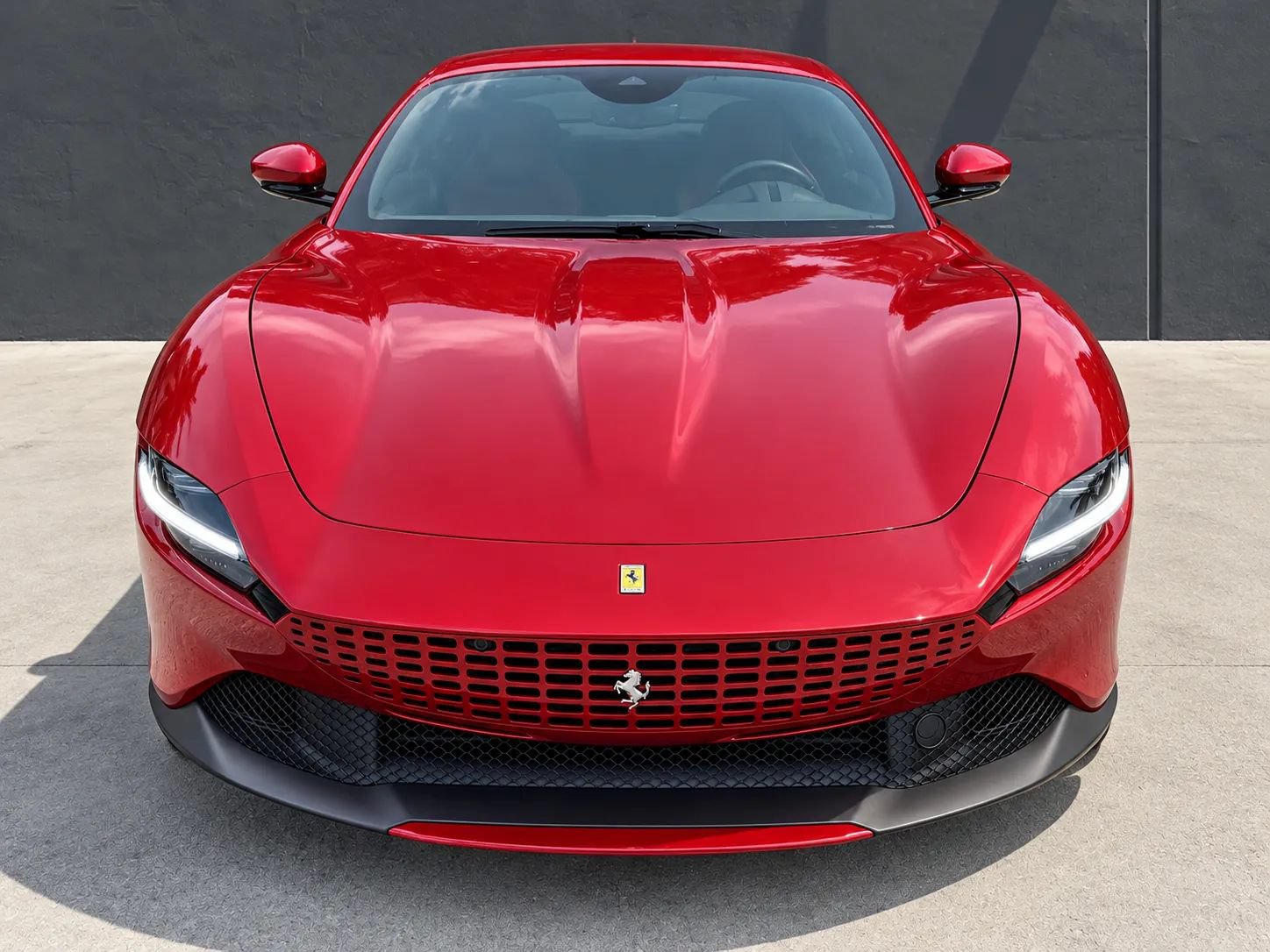Used 2022 Ferrari Roma RWD image 8
