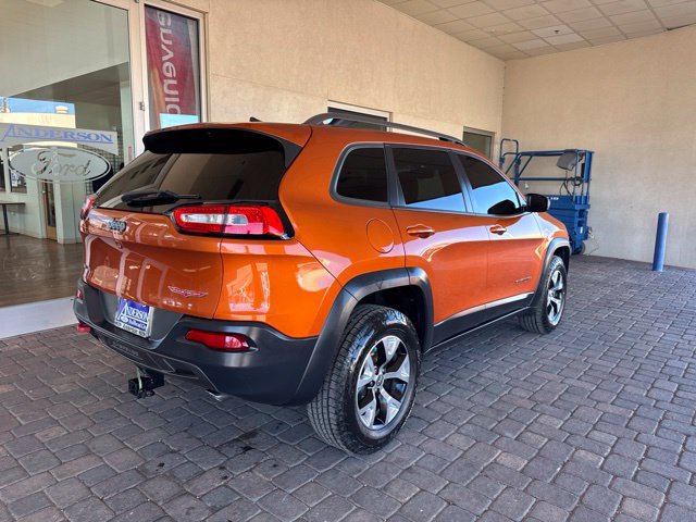 Used 2016 Jeep Cherokee Trailhawk w/ Comfort/Convenience Group AWD/4WD image 5