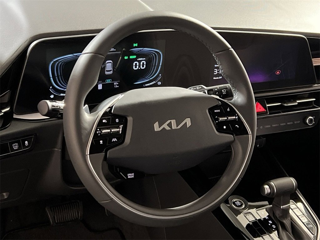 New 2026 Kia Niro EX image 14