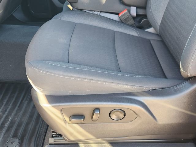 Used 2025 Chevrolet Silverado 1500 Custom image 23