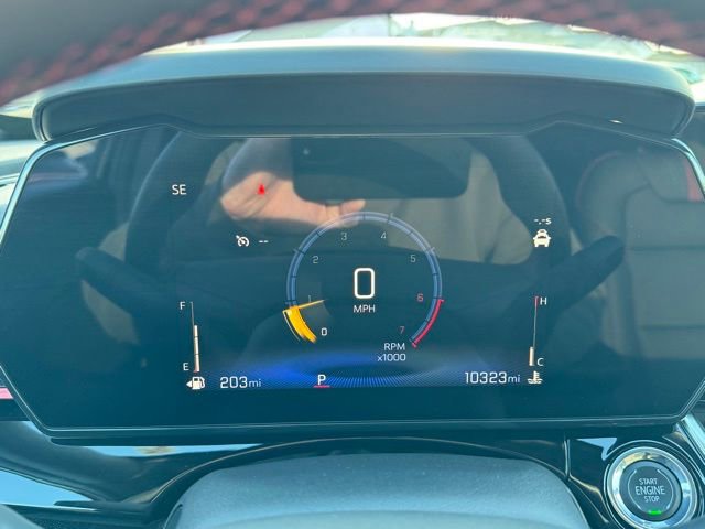 Used 2025 Chevrolet Trax RS w/ Sunroof Package image 22