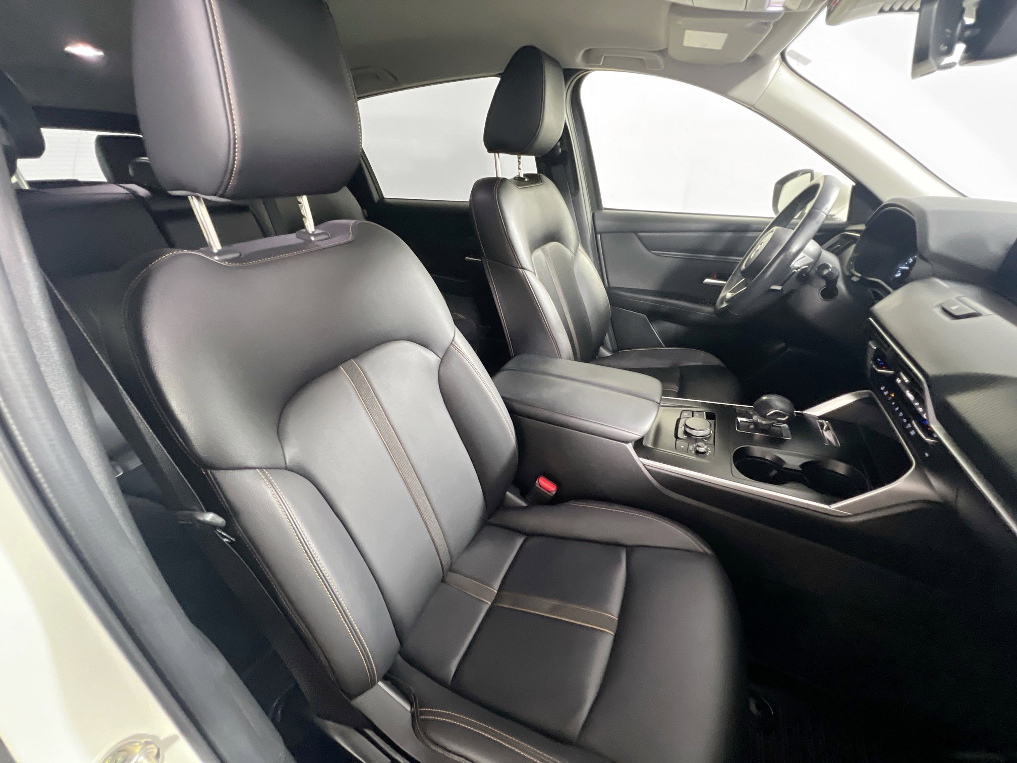 Used 2025 MAZDA CX-90 3.3 Turbo w/ Select Package AWD/4WD image 31