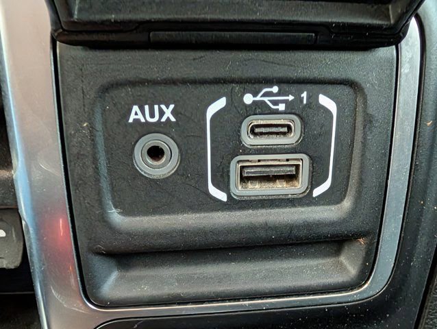 Used 2021 Jeep Gladiator Sport image 18