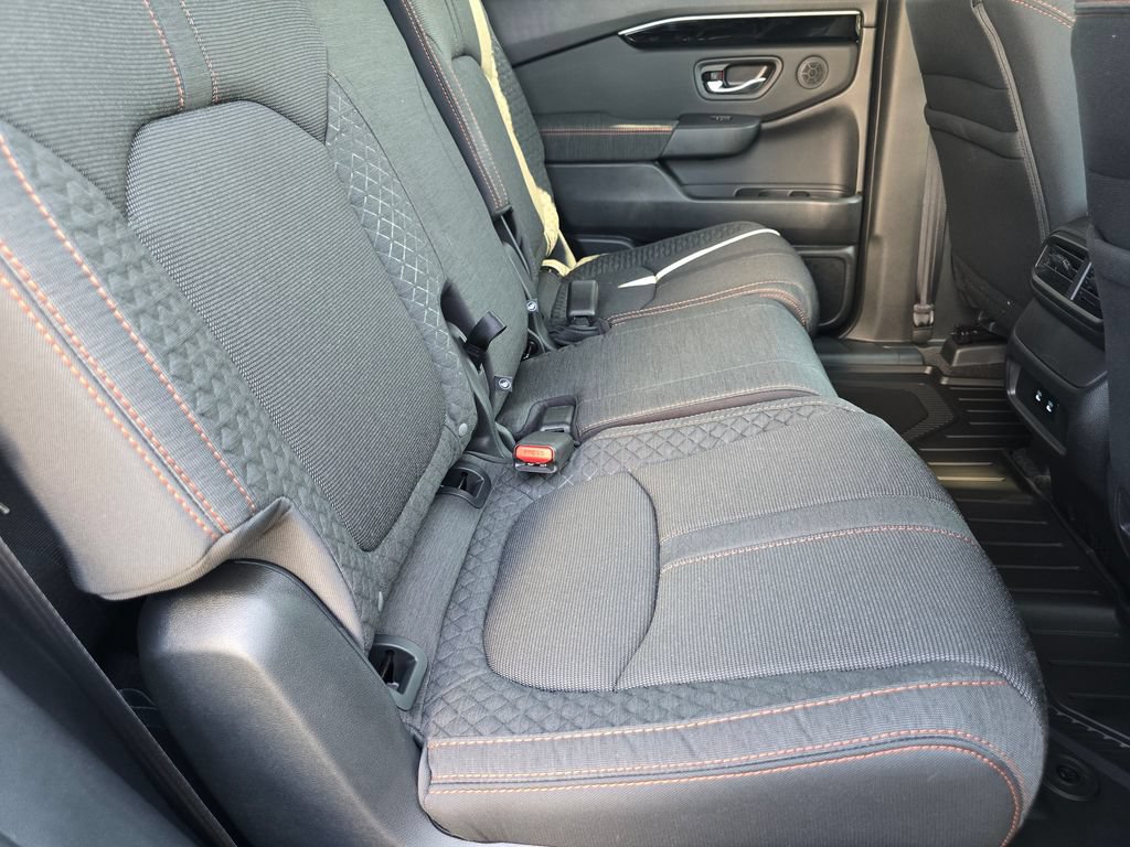 New 2026 Honda Pilot Sport image 13