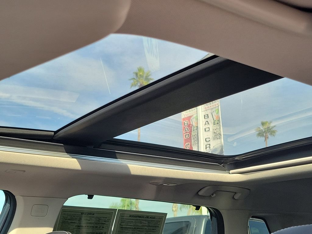 Used 2023 Nissan Rogue SL w/ SL Premium Package image 17