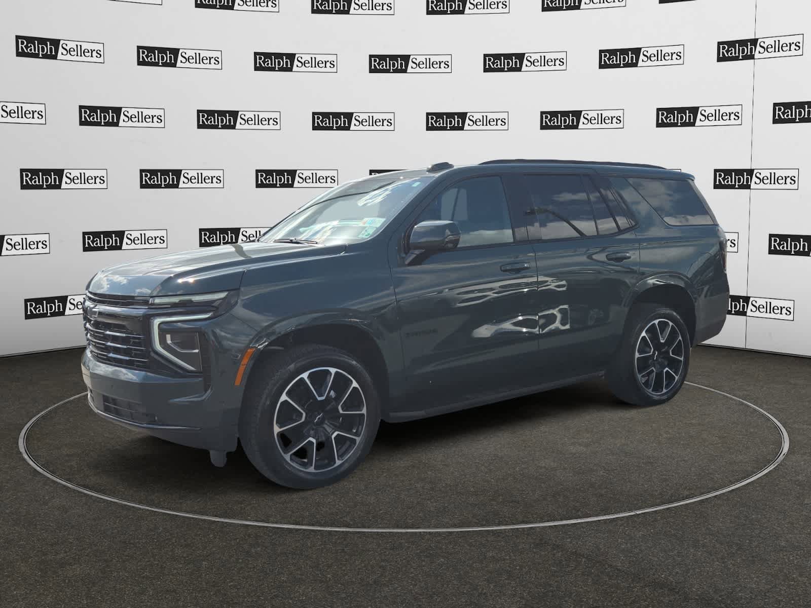 Used 2026 Chevrolet Tahoe RST w/ Comfort Package image 2