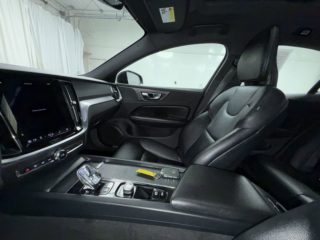 Used 2023 Volvo S60 B5 Plus w/ Climate Package image 5