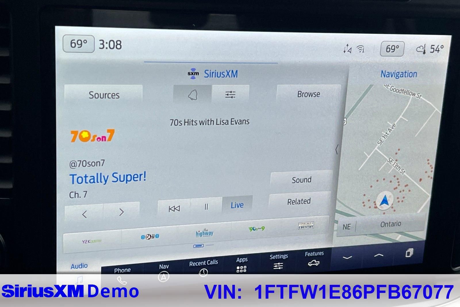 Used 2023 Ford F150 Lariat w/ Trailer Tow Package image 24