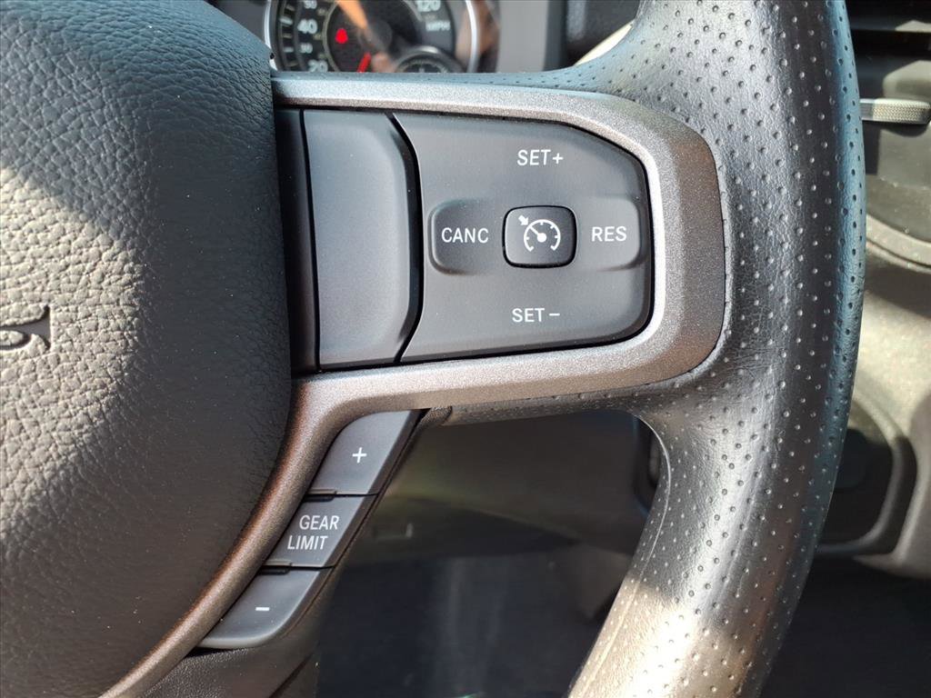 Used 2024 RAM 3500 Tradesman w/ Chrome Appearance Group image 18