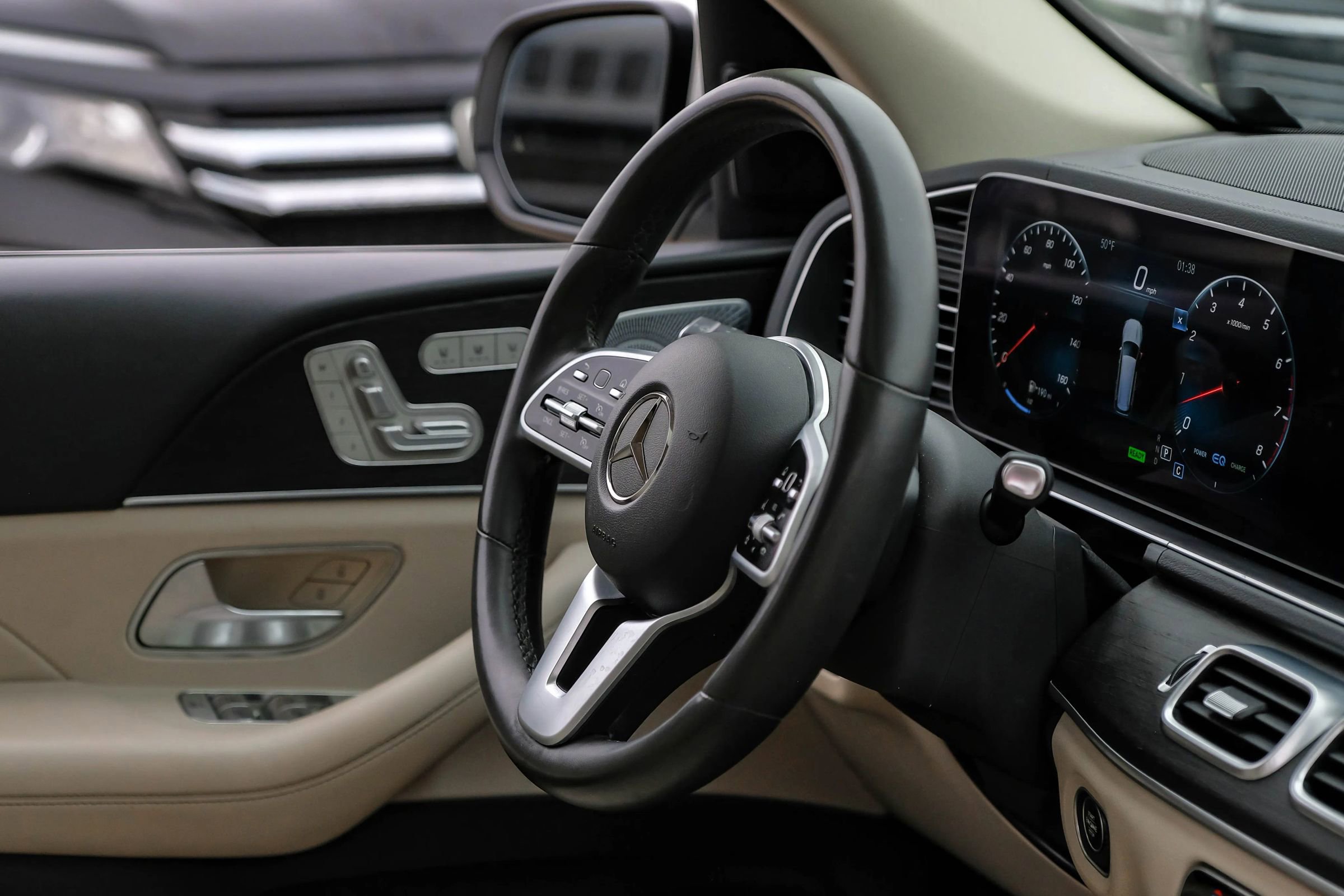 Used 2020 Mercedes-Benz GLS 450 4MATIC image 21