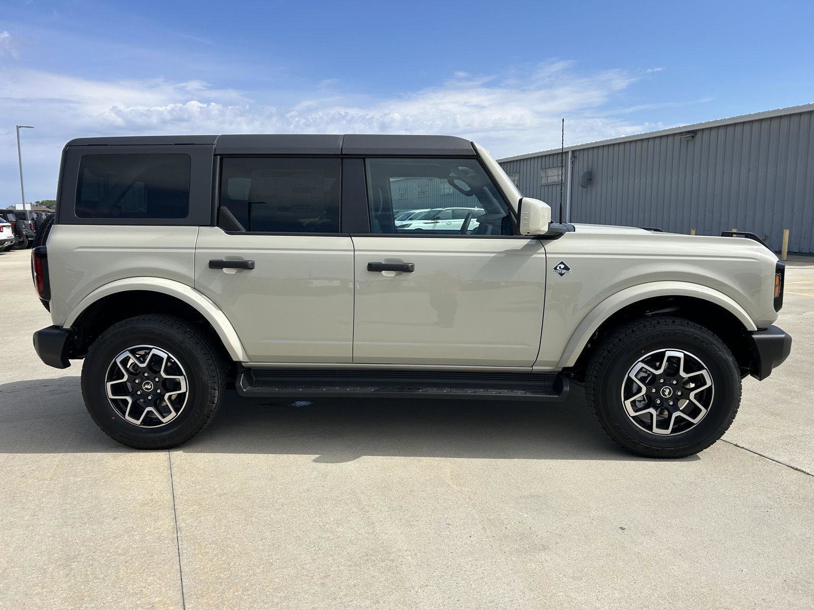 New 2026 Ford Bronco Outer Banks AWD/4WD image 40