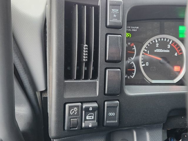 New 2024 Chevrolet Low Cab Forward 6500XD RWD image 24