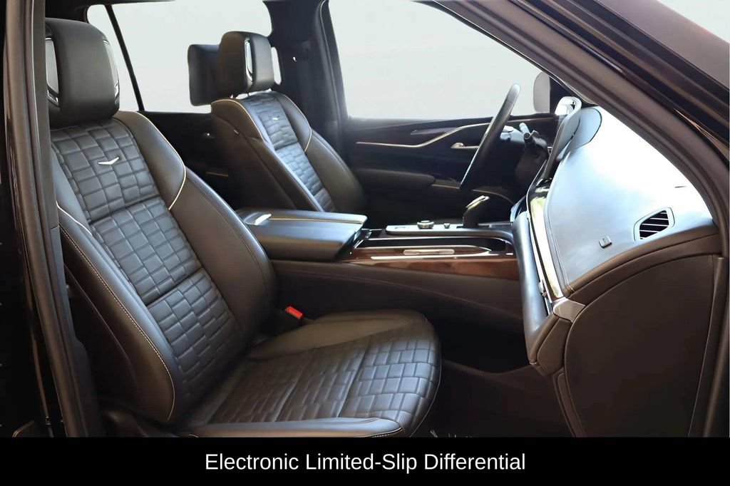 Used 2024 Cadillac Escalade ESV Premium Luxury Platinum AWD/4WD image 10