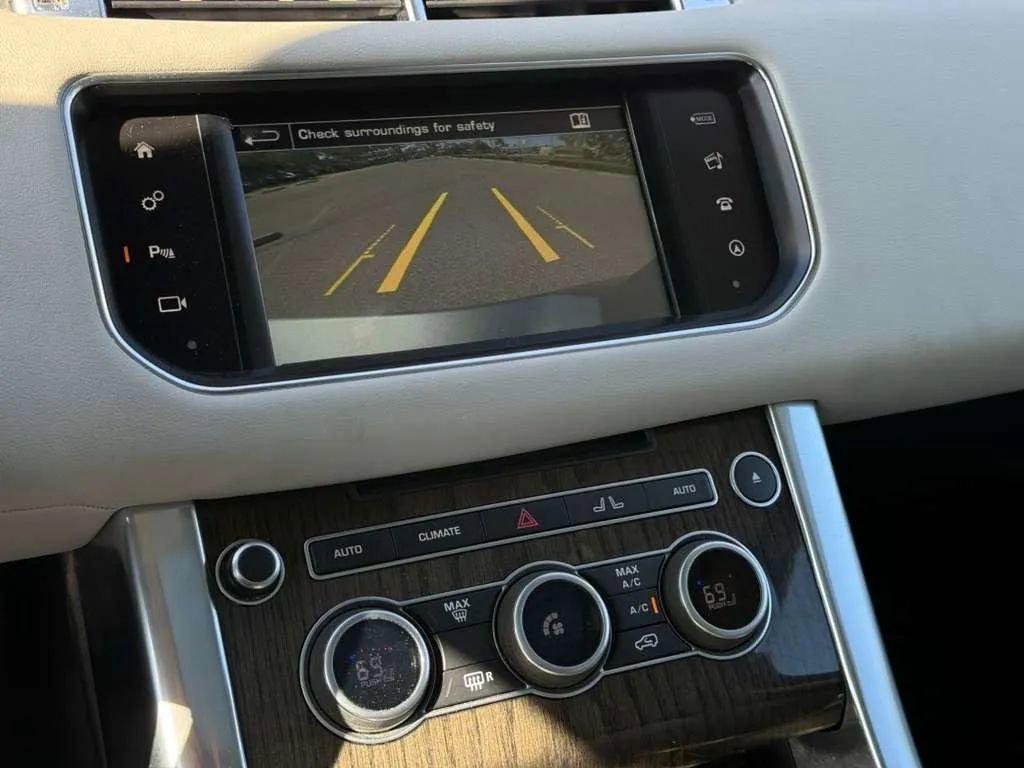 Used 2016 Land Rover Range Rover Sport HSE image 14