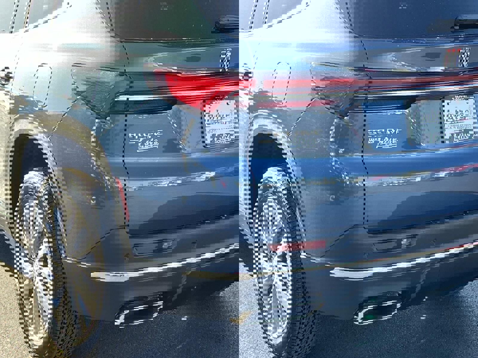 New 2026 Buick Enclave Preferred w/ Power Package image 5