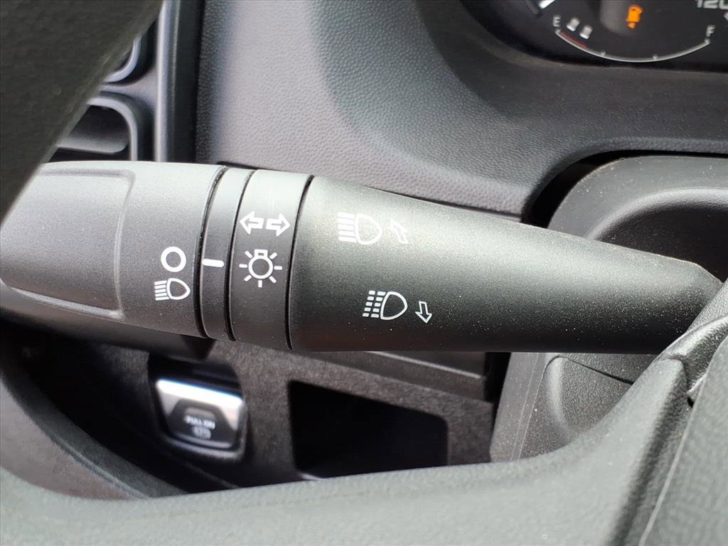 Used 2025 RAM ProMaster 2500 w/ Convenience Group image 19