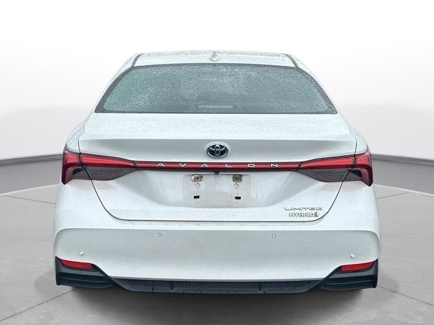 Certified 2021 Toyota Avalon Limited w/ Advanced Safety Package FWD image 22