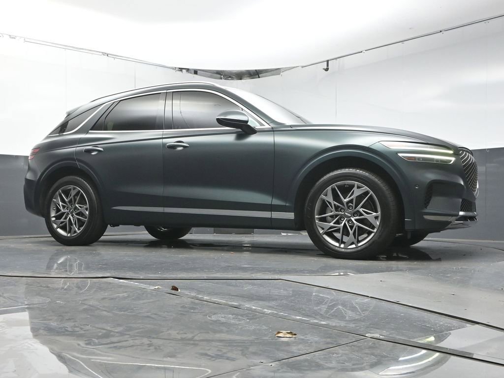 Used 2022 Genesis GV70 2.5T w/ Advanced Package image 33